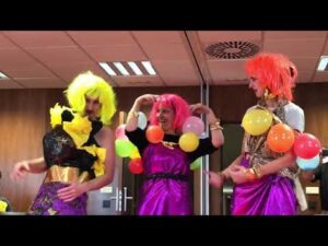 Fashion Studio Challenge – diseño y pasarela, team building creativo | Wind Cat Activities